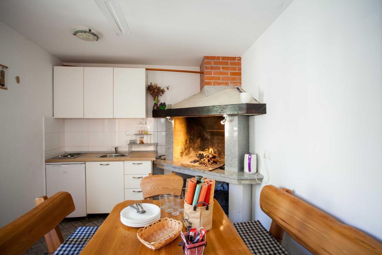 Stone House Marino Villa โตรกีร์ ภายนอก รูปภาพ