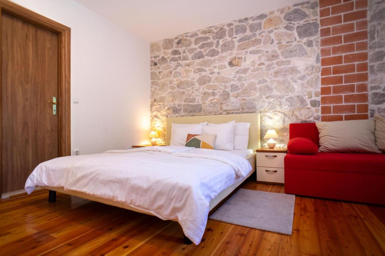Stone House Marino Villa โตรกีร์ ภายนอก รูปภาพ