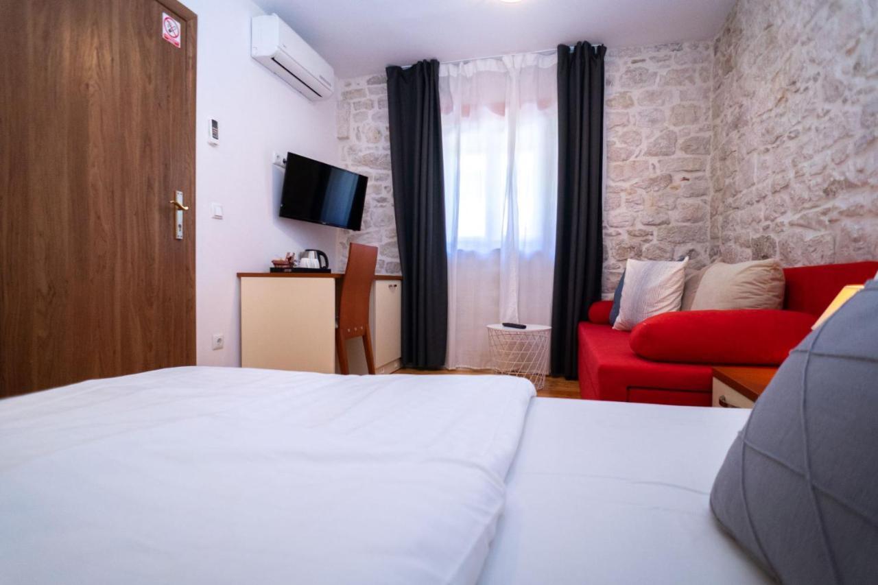 Stone House Marino Villa โตรกีร์ ภายนอก รูปภาพ