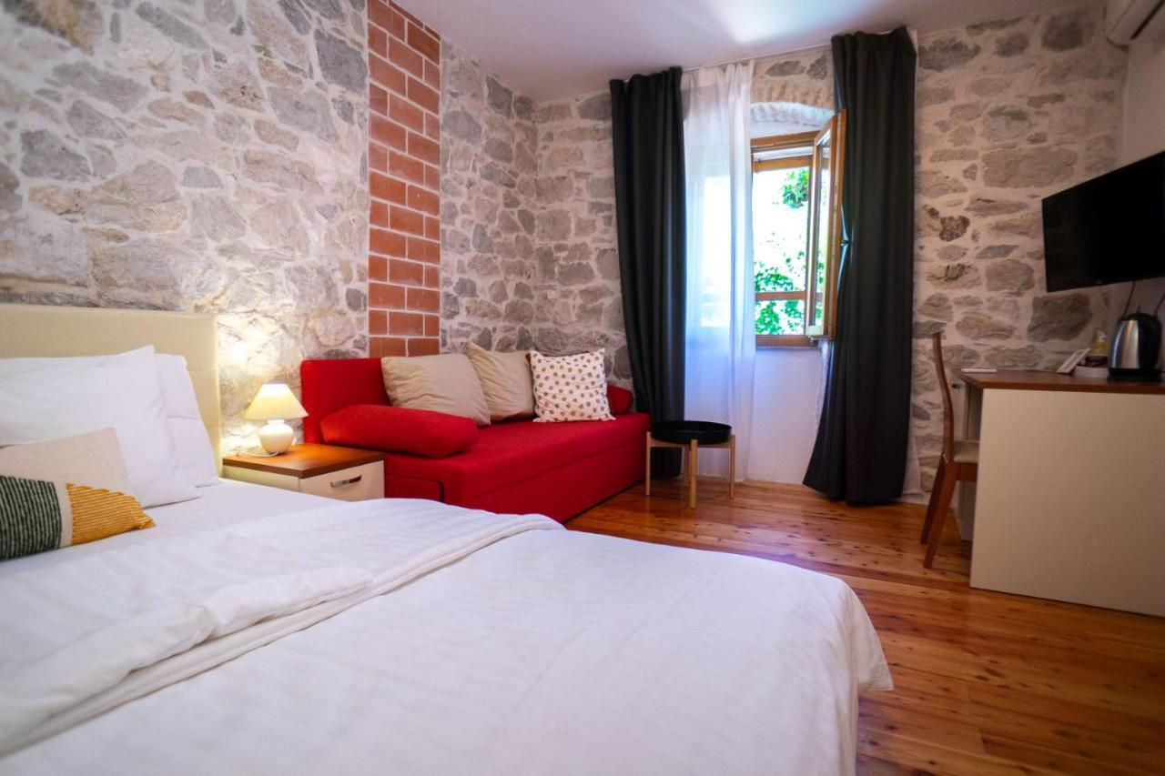Stone House Marino Villa โตรกีร์ ภายนอก รูปภาพ