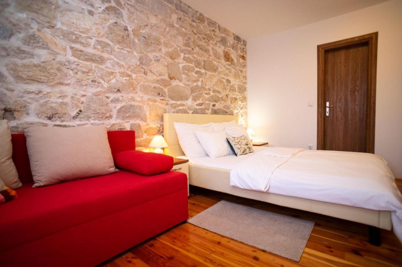 Stone House Marino Villa โตรกีร์ ภายนอก รูปภาพ