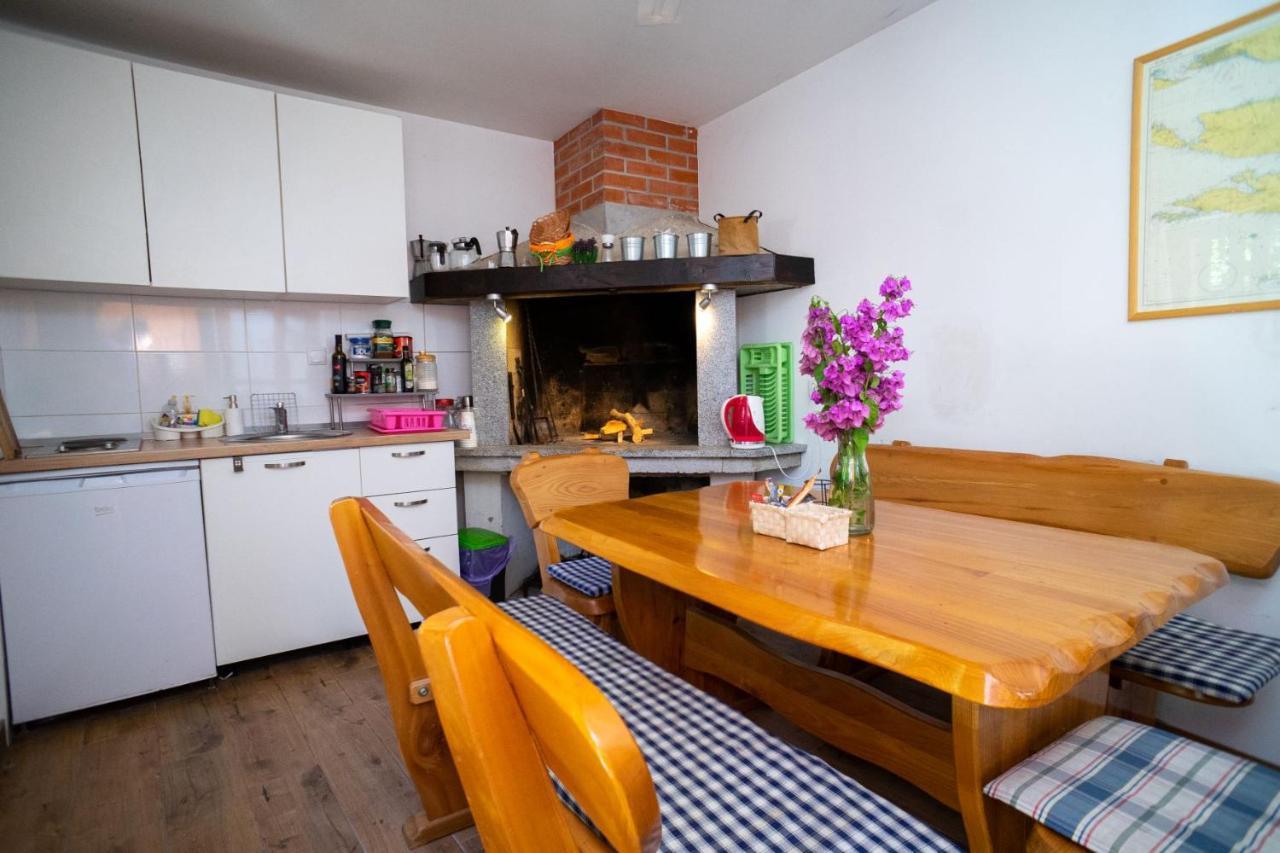 Stone House Marino Villa โตรกีร์ ภายนอก รูปภาพ