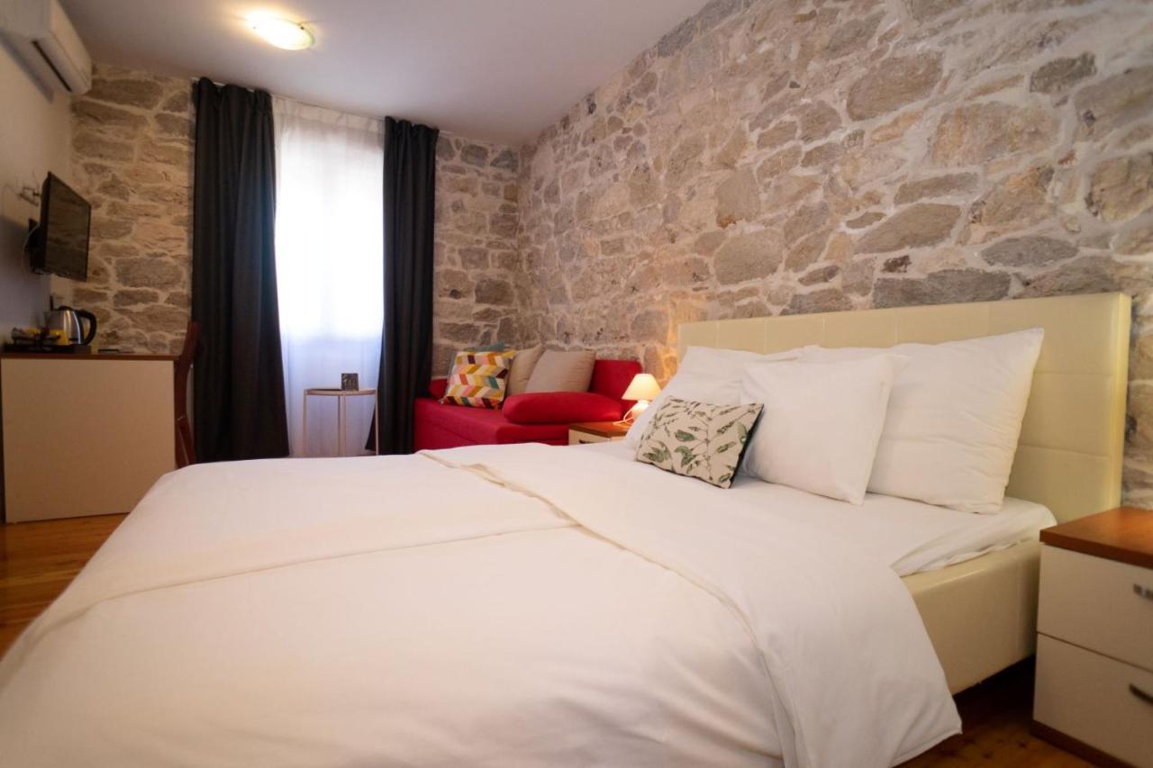 Stone House Marino Villa โตรกีร์ ภายนอก รูปภาพ